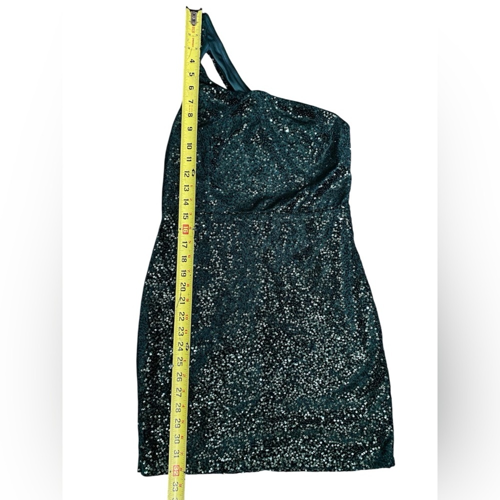 Lulu's One Shoulder Green Sequin One Shoulder Mini Dress Size M - Picture 3 of 11